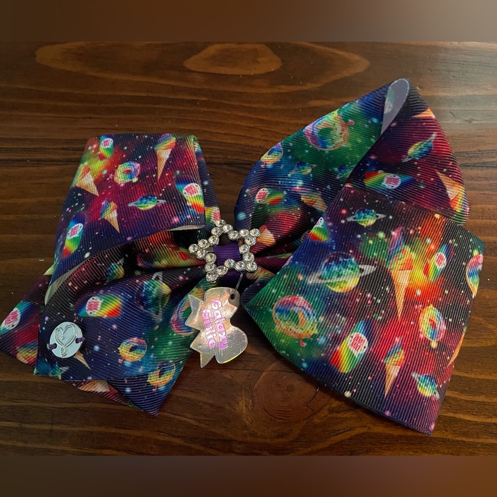 Jojo Siwa signature collection Galaxy Girlie Bow hair clip.